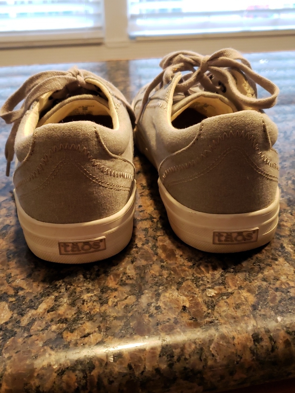 Taos Plim Soul Lux Canvas Tennis Shoes - Picture 4 of 7